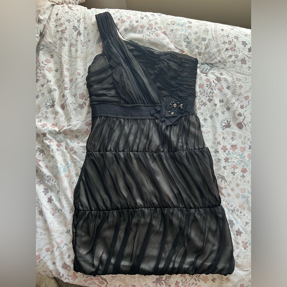 NWOT Max and Cleo 1 Shoulder Dress